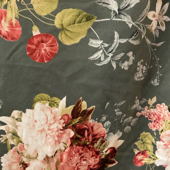 Skirt - Picture 3 of 5